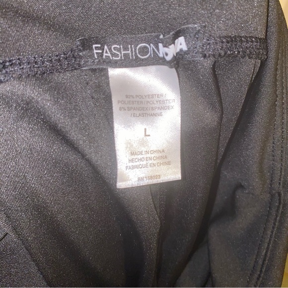 Fashion Nova You Want To Be Me Athleisure Tank And Legging Set Black Size large - Picture 14 of 16